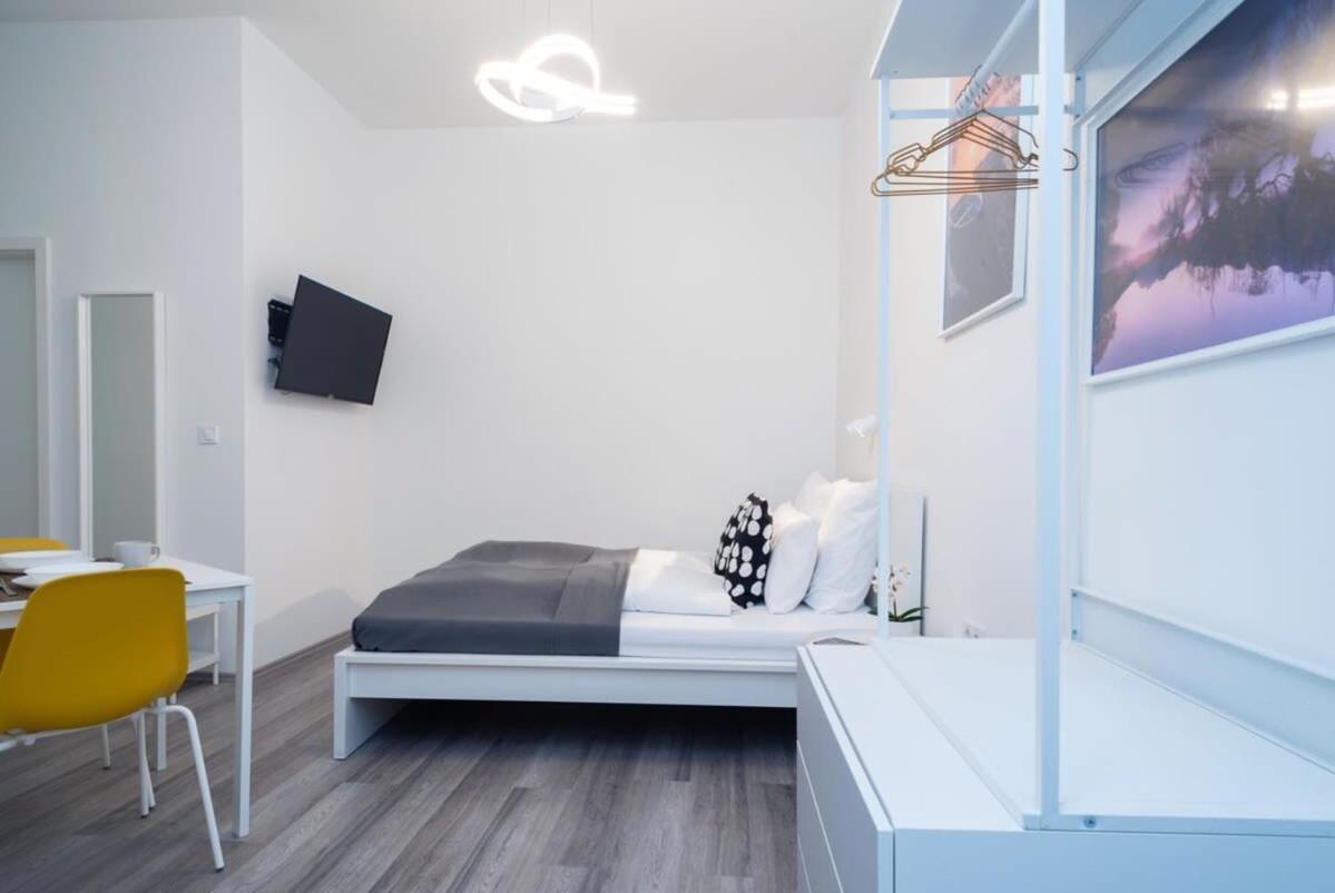 Apartamento Modern At Convenient Location Budapest